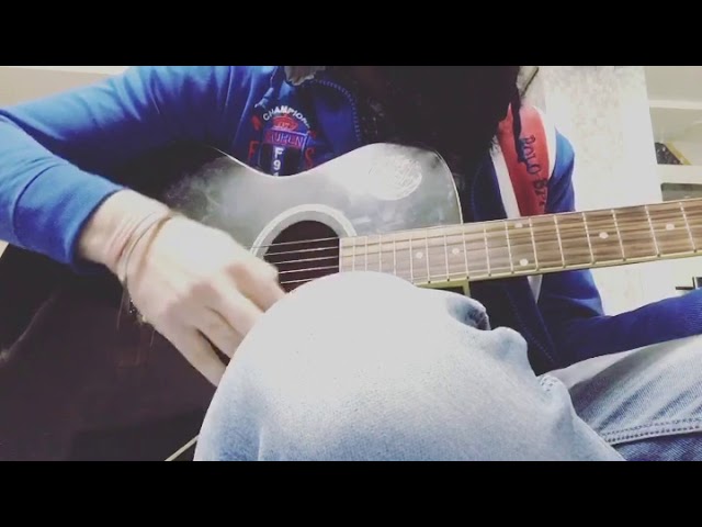 Trying singing and playing guitar on Mera Mann song cover