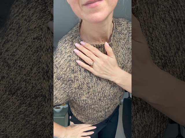 Luft T-shirt 🖤🤩 - black & gold yarn #knittingpattern #knitting #tutorial #knit