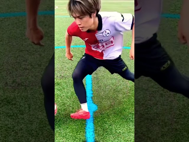 Easy Stepover skill tutorial ⚽️⭐️#football #footballskills #soccer #tutorial #shorts #reels #fyp