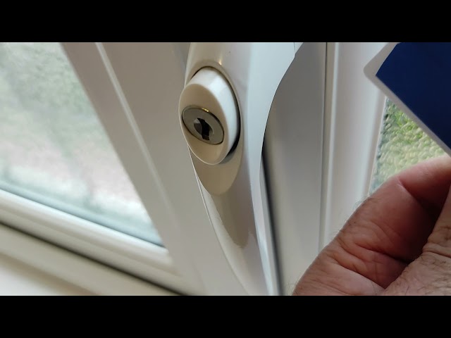 How to Open a Jammed UPVC Window Handle – Simple Fix for Failed Mechanisms