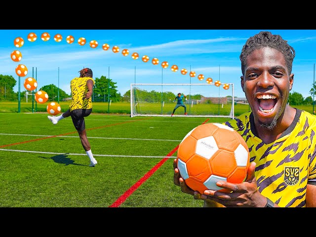 MOST OVERPOWERED FOOTBALL vs PRO KEEPER!!