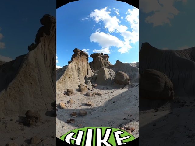 Hiking the badlands of Makoshika State Park, Montana (Hike 360° VR Video)