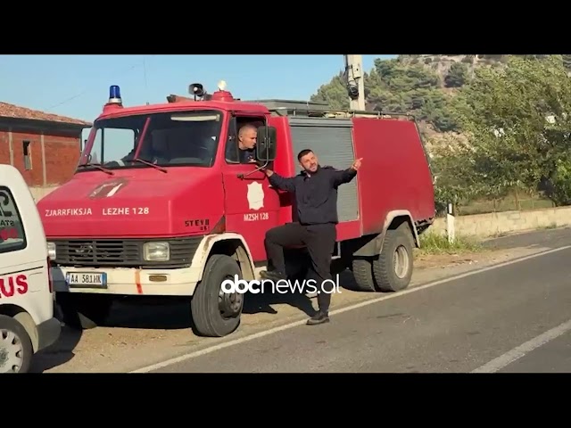Zjarri në Manati të Lezhës, vijon ndërhyrja për shuarjen e flakëve | ABC News Albania