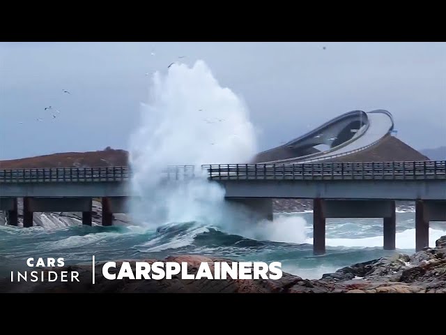8 Of The World’s Most Dangerous Roads | Carsplainers
