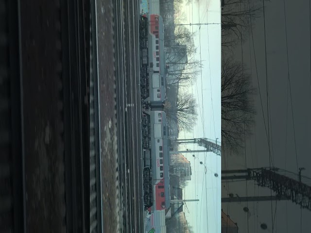 BTS 2TE116 and RZD 2M62U diesel locomotives running at train station Mytishi #freighttrain