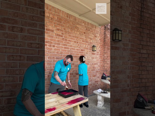Last week, a group from BCM went to Santa Maria Hostel to help with various activities.