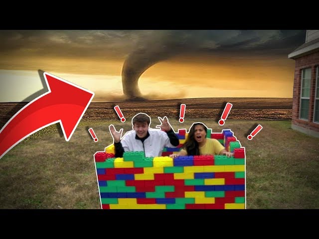 NATURAL DISASTERS IN A LEGO HOUSE !?