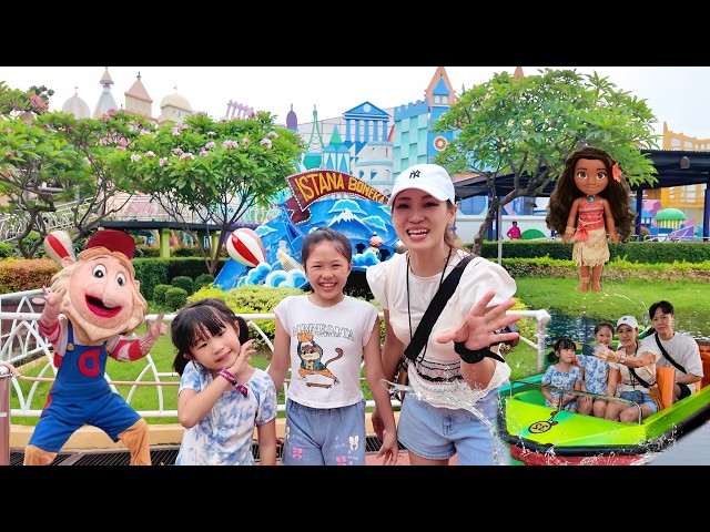Joining Harper at "It's a Small World", Meeting Moana and Dolls from Around the World