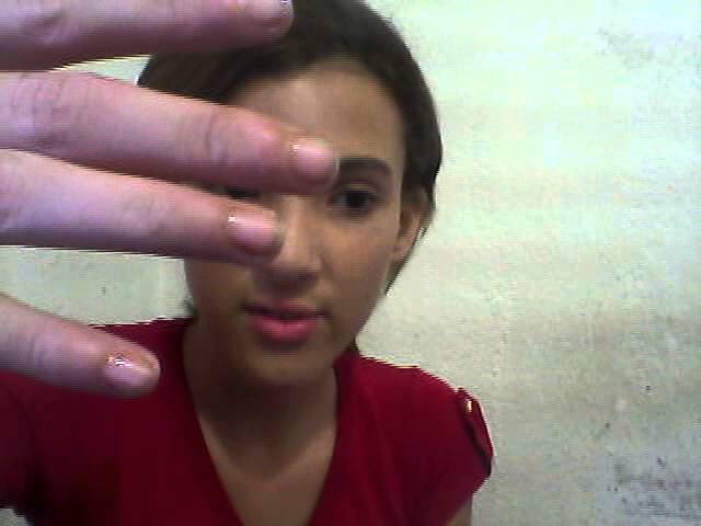 unhas grandes,fortes,e hidratadas