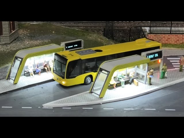 Faller Car System -  Bus Station with OLED screens