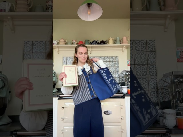 Today's Booklook (ft. cats & yeats)