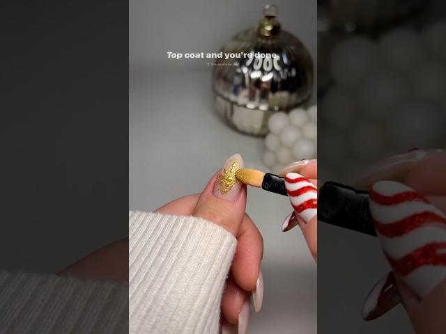 How to do isolated chrome nails (SO EASY) ✨🕯️☁️ #nailart #christmas #nailtutorial