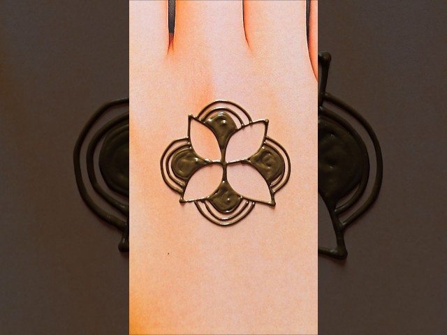 New Trending simple mehndi design 2026✨️🌿latest Mehndi design 👌 #hennadesign #handmehndi #hennastyle