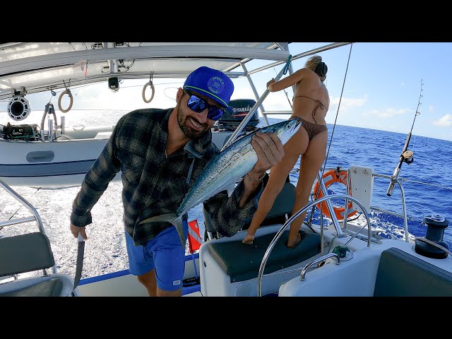 Exploring and SURVIVING OFF the REMOTE ISLANDS of The Bahamas 🏝️💦| Ep.42