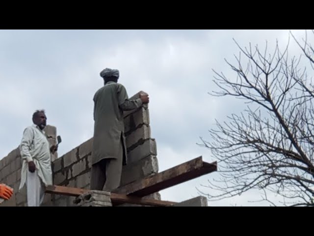 BUILDERS WORK HARD IN RAINY WEATHER #CEMENTWORK #HARD WORK #BUILDING