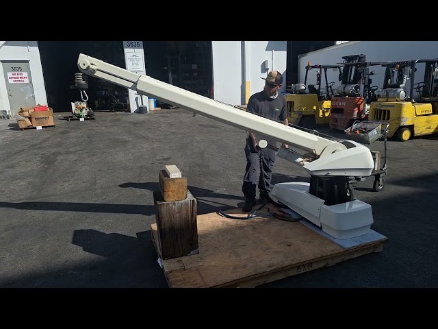 Besenzoni Telescoping Davit W/ Controller , 300 KG , 24V