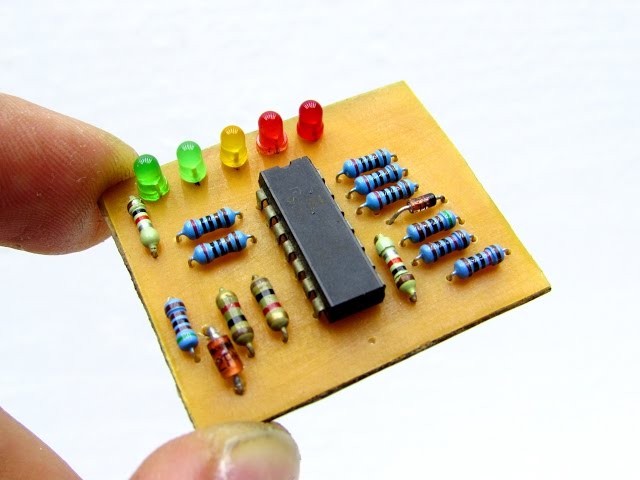 Good charge/discharge battery indicator