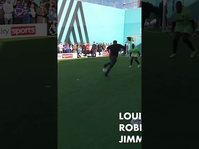 Robbie Fowler's rainbow flick finish! 😮👏