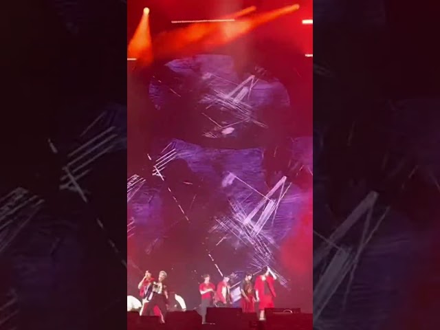 Stray Kids Super Bowl Dance Cover + Stray Kids Lollapalooza 2023 footage