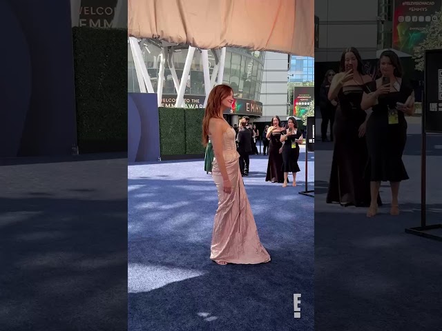Abby Elliott giving the #Glambot some motion 💖 #Emmys #RedCarpetFashion