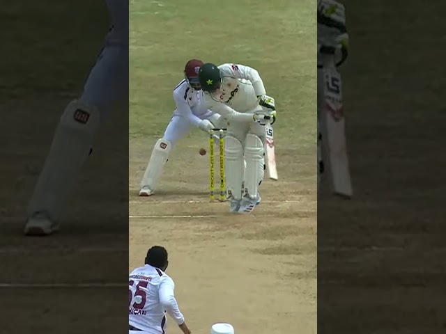 3 Wickets In One Over!