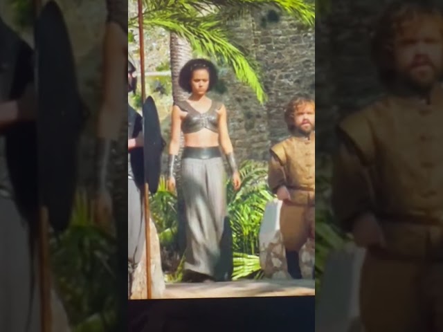 #GOTrewatch: we’re concerned Missandei doesn’t have a #Sprixonthewrist for the #Meereen privies!