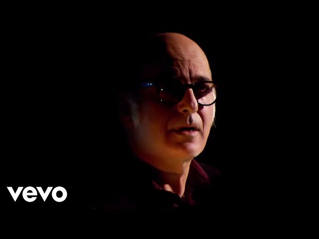 Ludovico Einaudi - Experience (Live At Fabric, London / 2013)