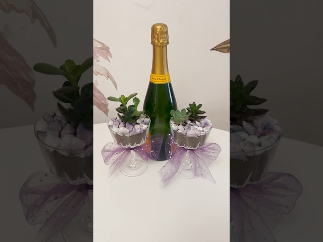 Super easy DIY thrifted gift for Christmas