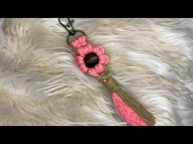 🌸 DIY Flower Keychain in Under 5 Minutes! 🌸