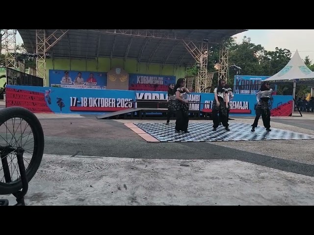 Aksi dance festival kormi 