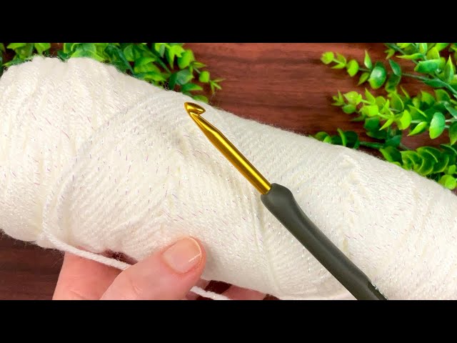 Crazy Easy, 1 ROW! Learn This STUNNING Crochet Stitch! Cute and Easy Crochet Pattern for Beginners