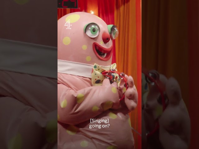 Mr Blobby ft. The Horne Section feels like a fever dream, and yet the song is still going #SU2CUK