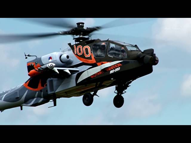 Apache AH -64 ("Wally & Kaas" ) en F-16 "Slick"    RNLAF  Dutch Demo 100year nl