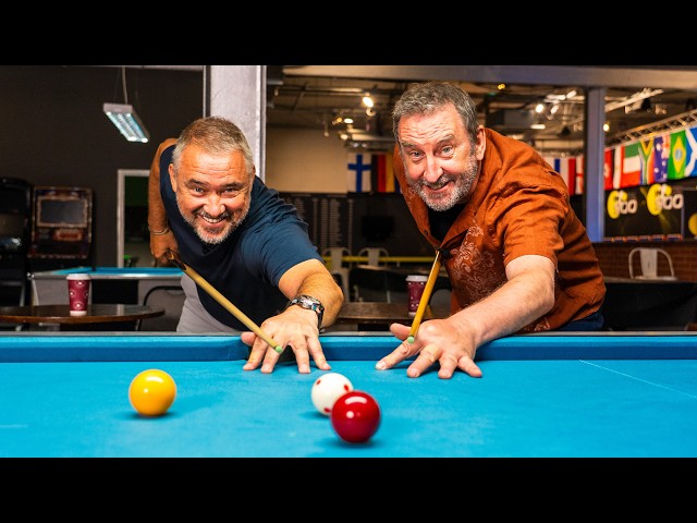 Stephen Hendry VS Lee Mack in a Hilarious Pool Match