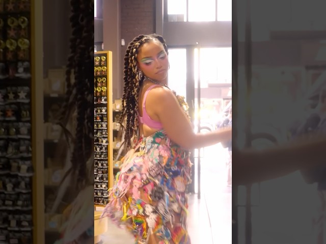 social anxiety where?! i’m the main attraction baby! video out now 🤩