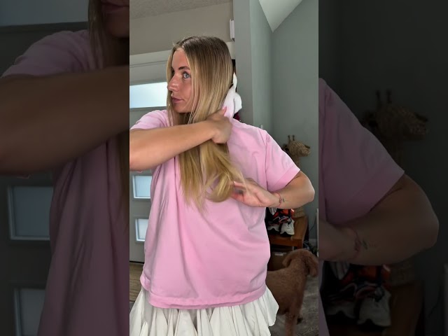 My hairstylist taught me this trick… I was shocked! 😳✨#hairhacks #beauty #advice#lifehacks #momlife
