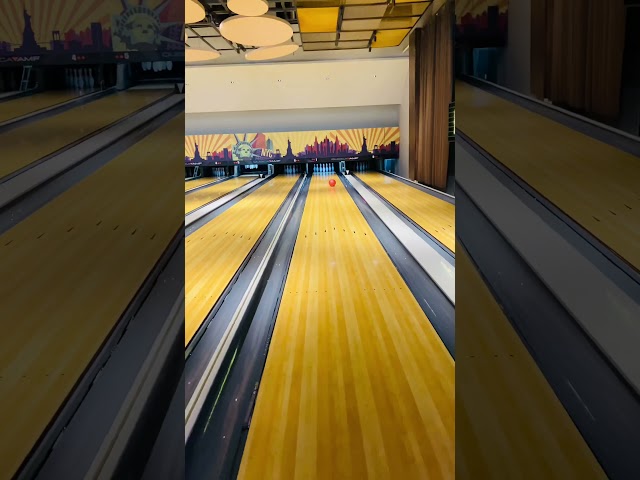 Play Bowling Part 1 | Gerti #Shorts