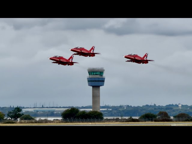 RED ARROWS LIVERPOOL AIRPORT DEPARTURE, RUN AND BREAK, LANDING & TAXI ❤️🤍💙 #REDARROWS #FLYLPL 