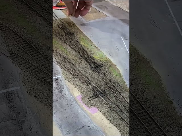 Adding scenery can be EASY! Model Railroading