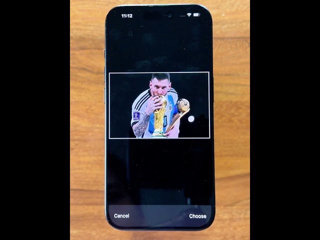 Add Photo to iPhone Keyboard