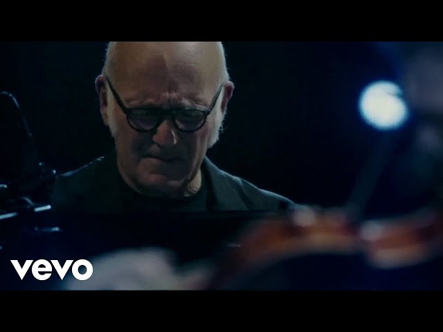 Ludovico Einaudi - Einaudi: Experience (Official Live Session)