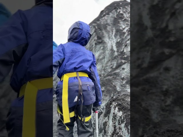 Hiking over volcanic glaciers #iceland #hiking #volcano