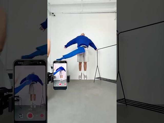Tutorial on a creative jump outfit transition 🫢💙 Who wants to see the result?😍💙