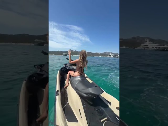 hold my rosé