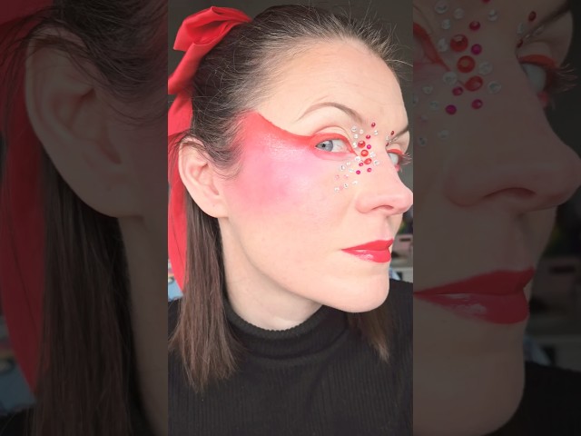 Editorial style make up #makeup #makeuptutorial #plouise #Red