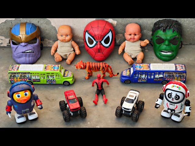 Arey Dekho bachho Hulk or spiderman dono big toy truck mein so rahe hai - gadi wala cartoon video