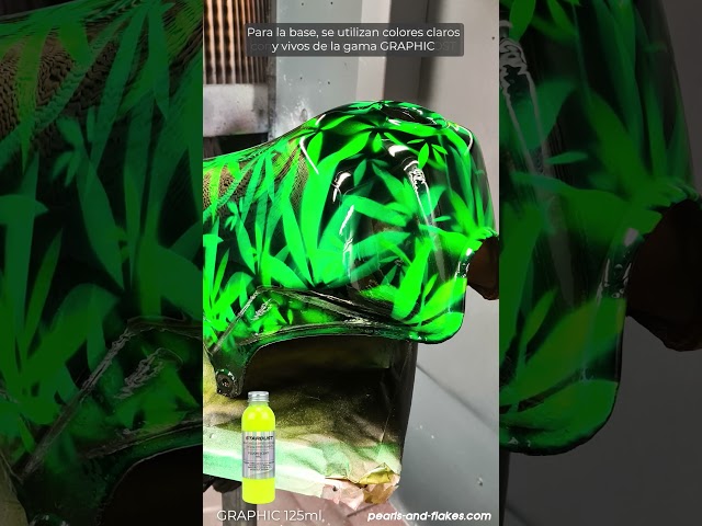Pintura CUSTOM con hojas nacaradas hechas con plantilla + barniz CANDY CHLORO 33 STARDUST