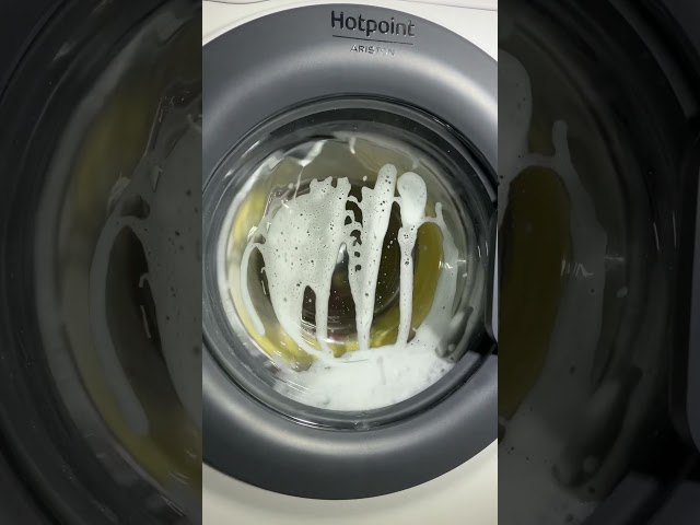 Hotpoint WMUD - Unbalanced sudslock