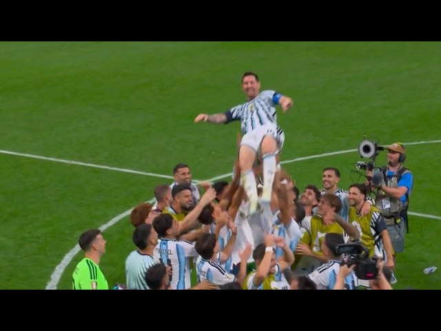 Teammates Lift Messi After Victory Over Egypt | World Cup 2026