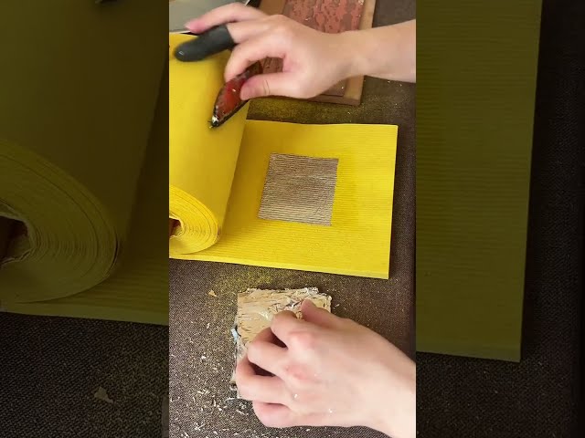Handmade Gold Leaf Processing | Rolling and Flattening Ultra-Thin Gold Leaf